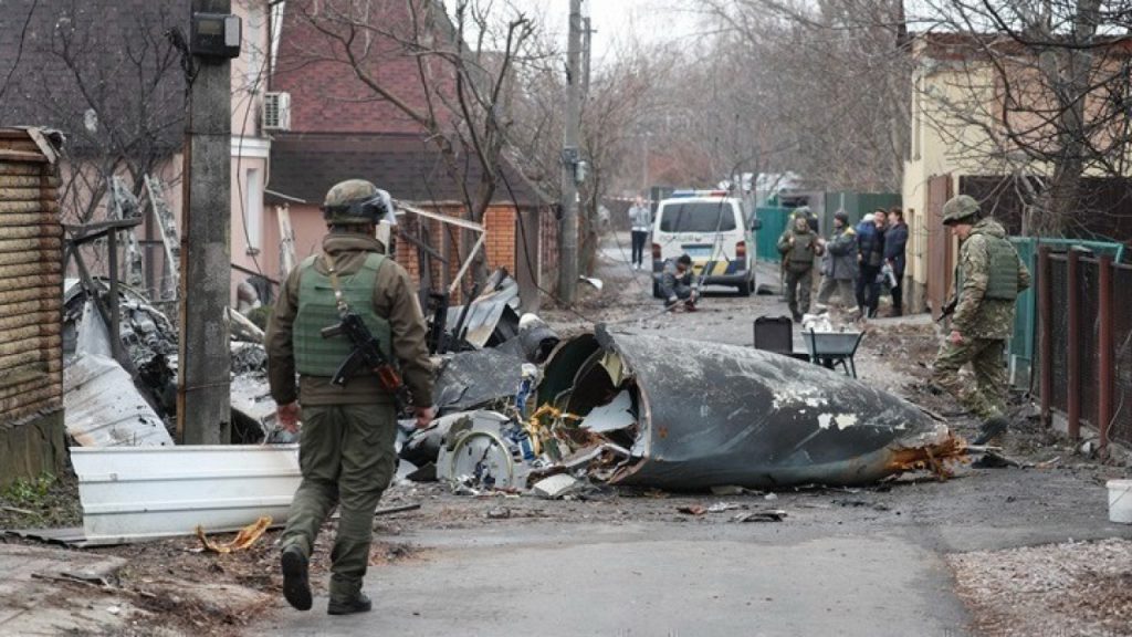 Νέα κλιμάκωση των συγκρούσεων με εκατέρωθεν θανατηφόρους βομβαρδισμούς σε ουκρανικά και ρωσικά εδάφη