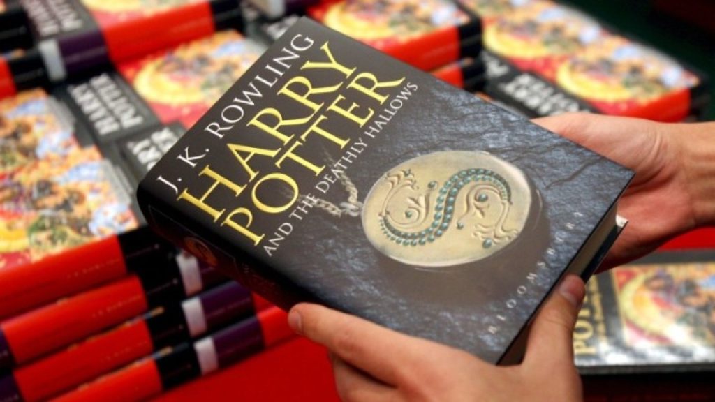 Βιβλίο Χάρι Πότερ της πρώτης έκδοσης πωλήθηκε σε δημοπρασία