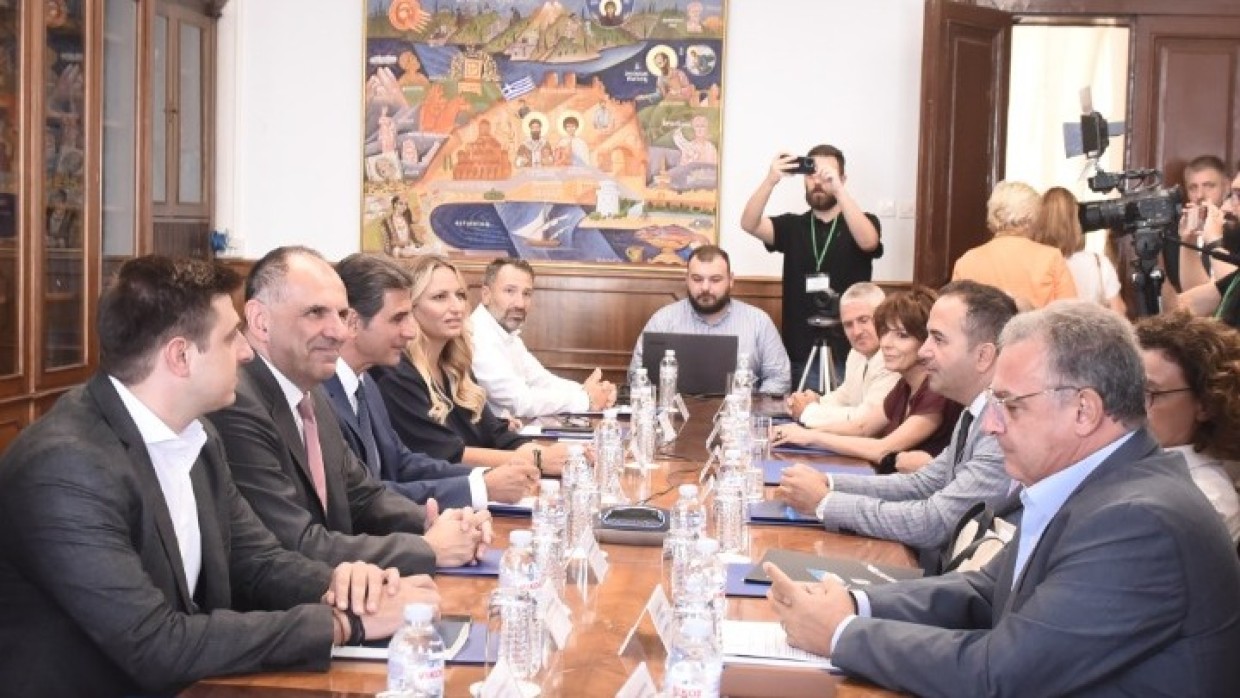 Θέλουμε μία Μακεδονία ισχυρή-Το ΥΠΕΞ θα ενισχύσει με κάθε τρόπο τις εξαγωγές